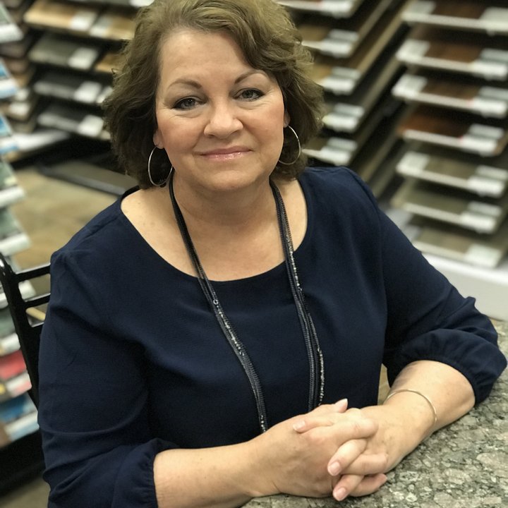 Elayne Curry